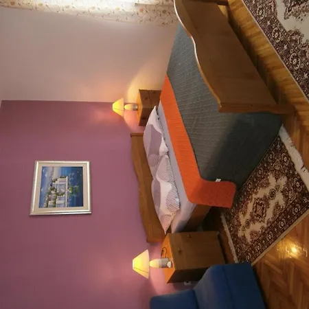 Maya Apartment *